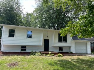 1709 Lawndale Way, Bloomington, IL