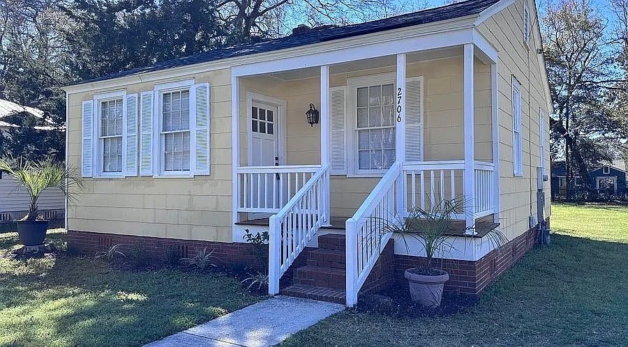 1st image of 415B Highlawn Ave