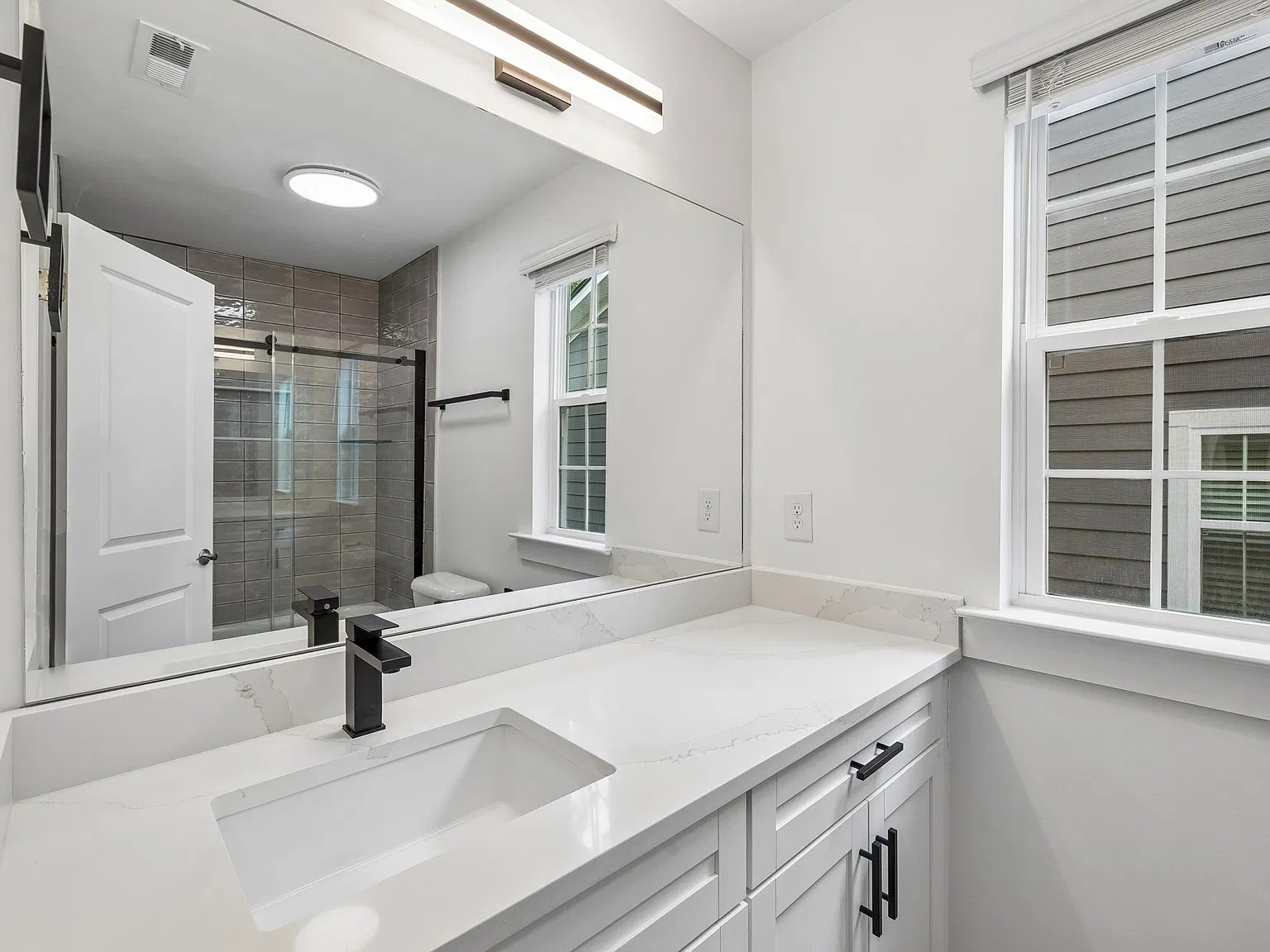 3 bed, 1747 sqft, $3,500 — Photo 2