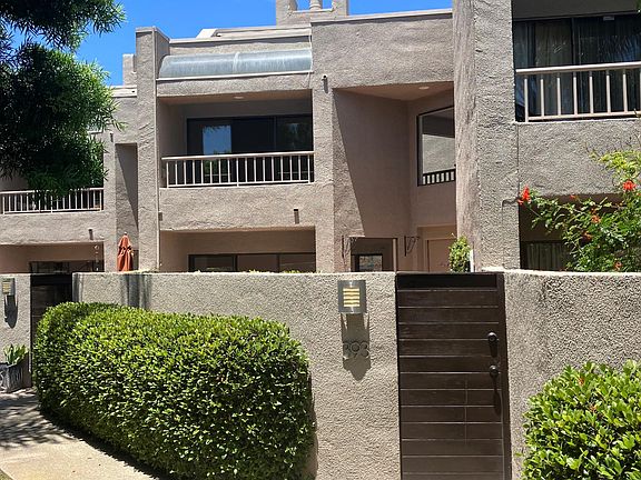 Front entrance thru private front patio