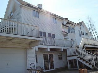 16 Stowe Rd, Southborough, MA 01772