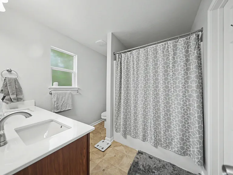1123 Abbey Rdg — Photo 11
