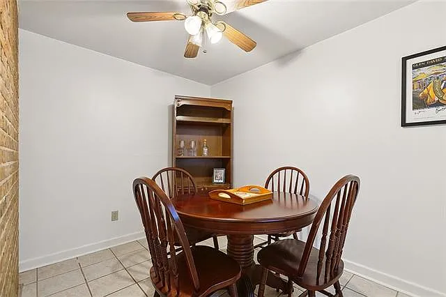 906 N White St — Photo 5