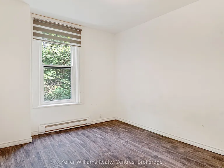726 Berford St — Photo 17