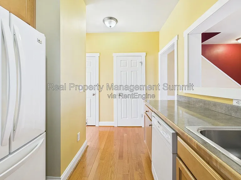 350 Marquette Ct — Photo 7