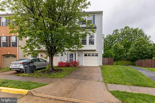 20283 Glenrobin Ter Photo 1
