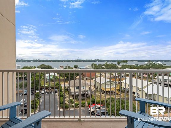 5th image of 1010 Beach Blvd #501