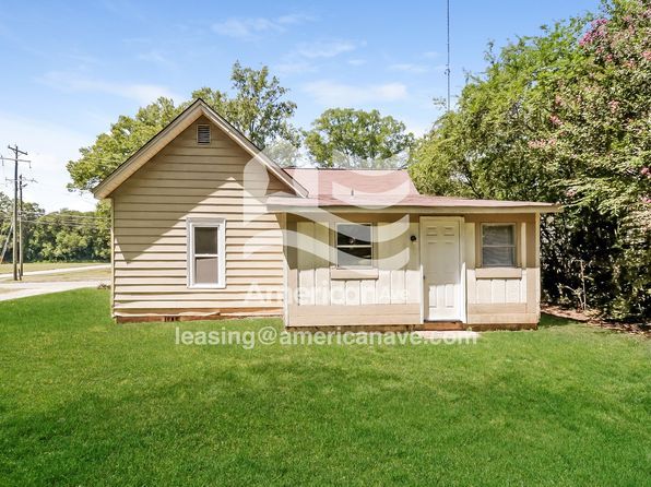 27 Pinckney St, York, SC 29745
