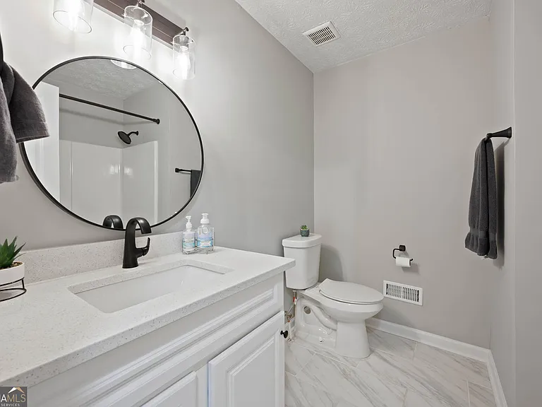 5870 Shadewater Dr — Photo 18