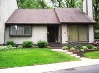 500 Stoneywood Dr, Brighton, MI