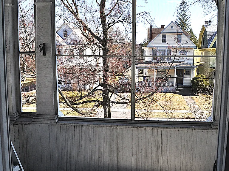44 N Pine Ave #2F — Photo 15