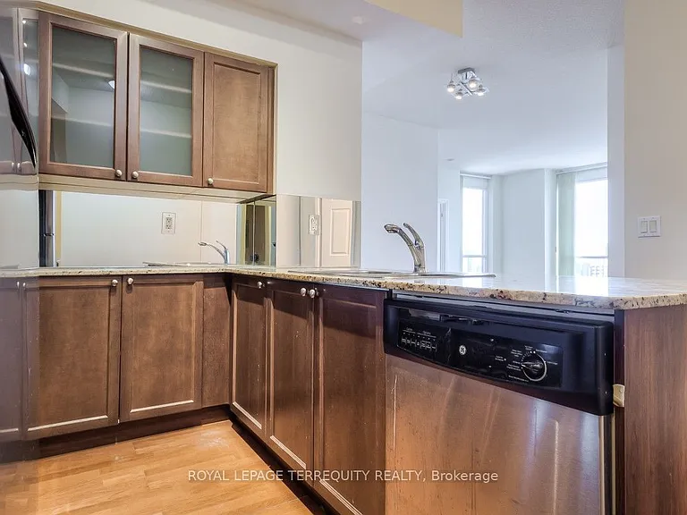 761 Bay St #3202 — Photo 17