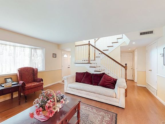 4th image of 1855 E Adams Park Dr