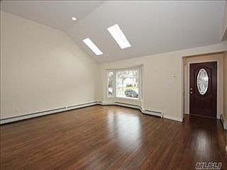 1st image of 147 Birchwood Park Dr