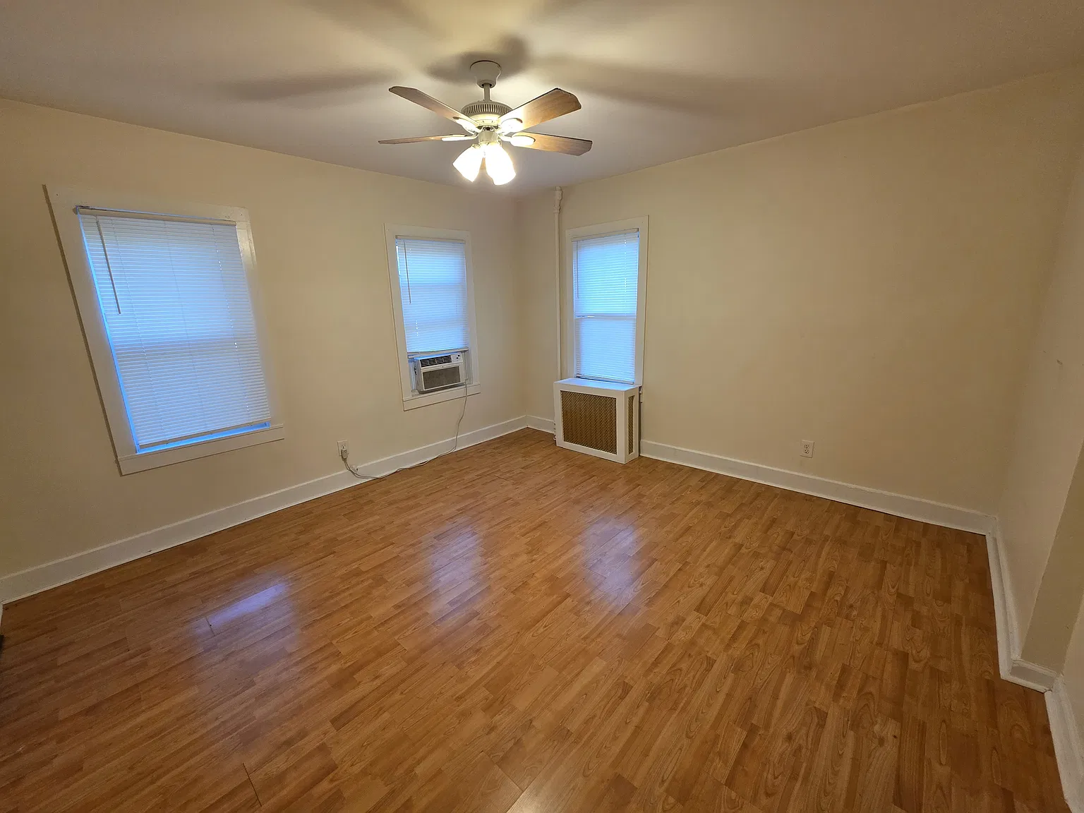 2 bed, $2,800 — Photo 4