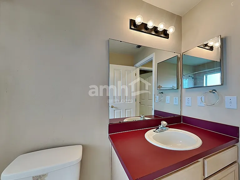9423 Hunters Pond Dr — Photo 15