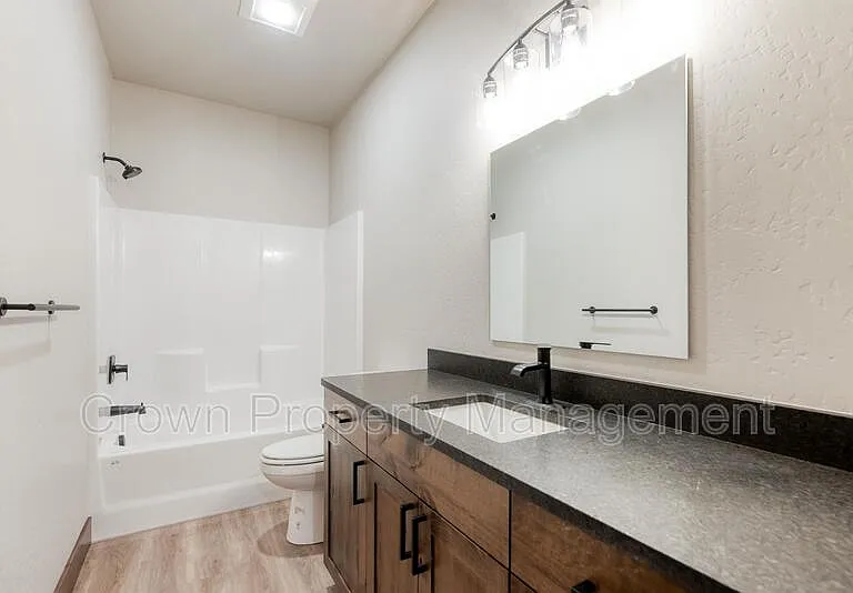 4032 Snowberry Ave — Photo 30