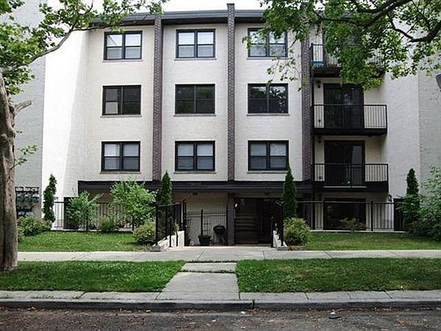 1st image of 1711 W Jarvis Ave APT 103