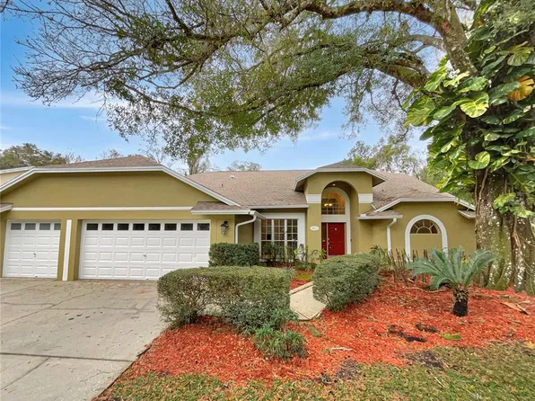 911 Shaded Water Way, Lutz, FL 33549