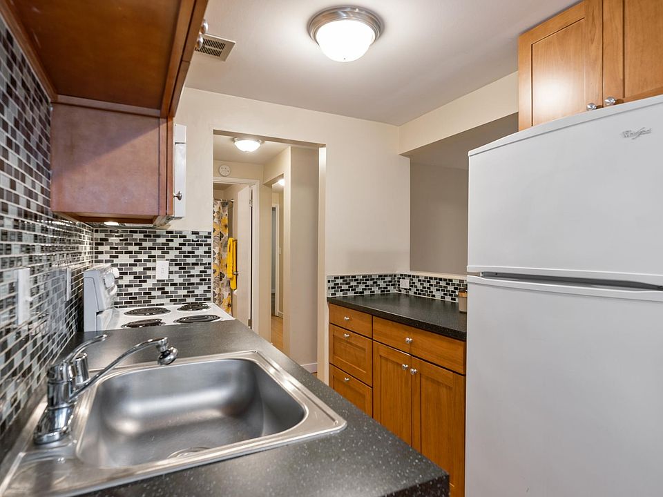 1st image of 1718 14th Ave APT 102