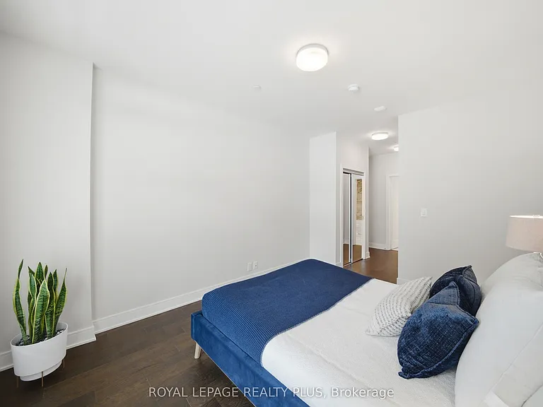 1575 Lakeshore Rd W #117 — Photo 20