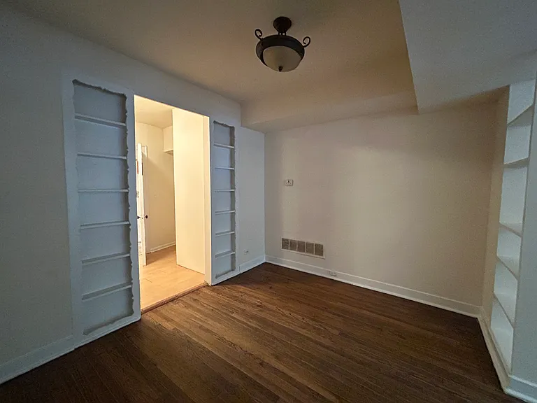 2554 W Eastwood Ave #2 — Photo 6