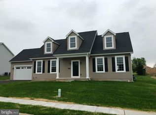 1222 Divinity Dr, Greencastle, PA 17225