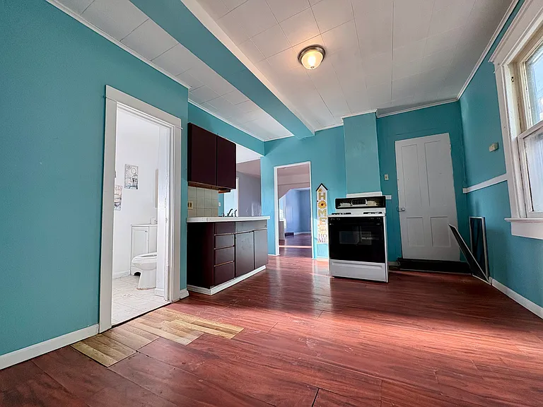 255 Ontario St #2 — Photo 12