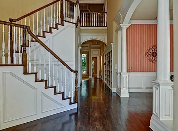 4th image of 13 Woodcreek Ln