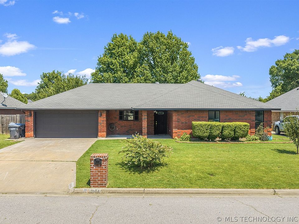 1st image of 1604 Southern Hills Dr