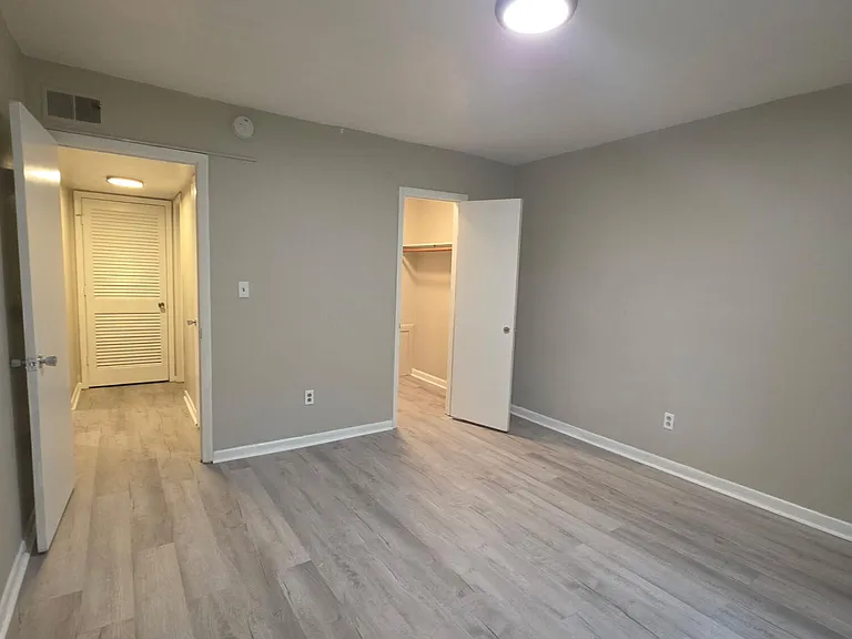 716 Townside Rd SW #10 — Photo 8