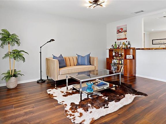 3rd image of 1602 Colony Creek Dr