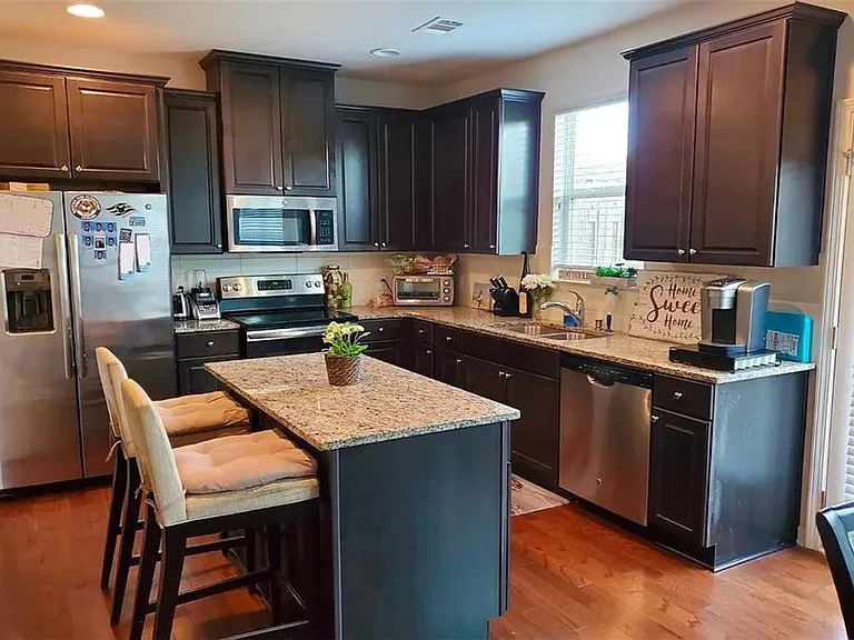 1700 Paxton Dr SW — Photo 9