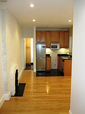 Rented by Compass | media 29