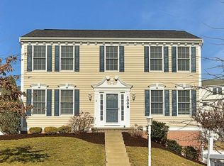 1008 Greenfield Dr, Canonsburg, PA