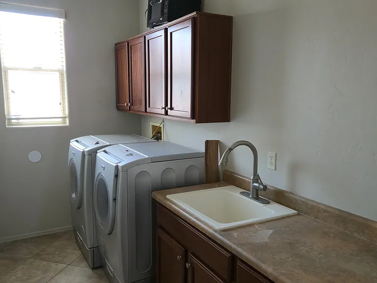 9927 E Karst Pl — Photo 5