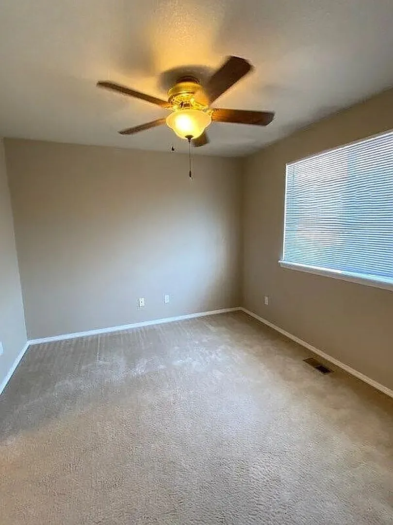2 bedroom townhome in Cimarron Hills — Photo 3