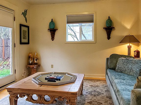 3rd image of 2016 Jackson Ave NW #1