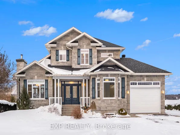 3605 Front Rd, East Hawkesbury, ON K6A 2W5