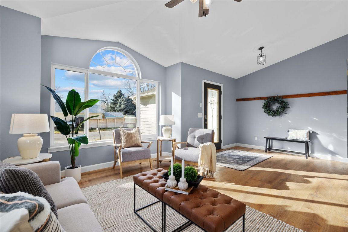 next background image