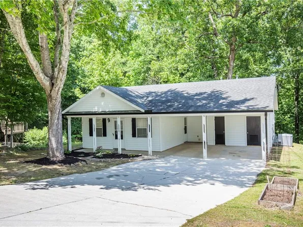 4181 Warren Rd, Flowery Branch, GA 30542