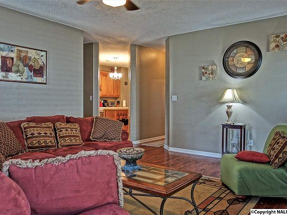 5th image of 2528 Bonnie Oaks Dr SW