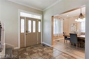 3rd image of 415 Lee St