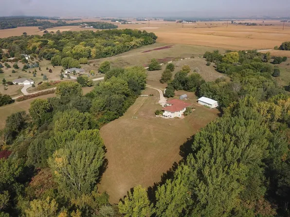 32258 Vail Ave, New Hartford, IA 50660