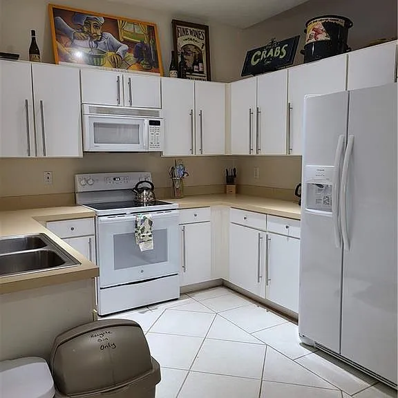 745 Crossfield Cir — Photo 8