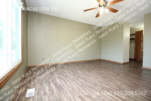 1201 Manchester Dr — Photo 22