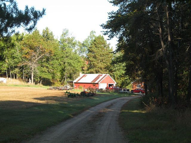 Long Driveway towards Garage