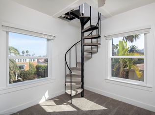 *Open House: 8/9 11:30am-12:30pm* Rare Ob 1 Br Loft With Parking And Ocean Views, San Diego, CA 92107