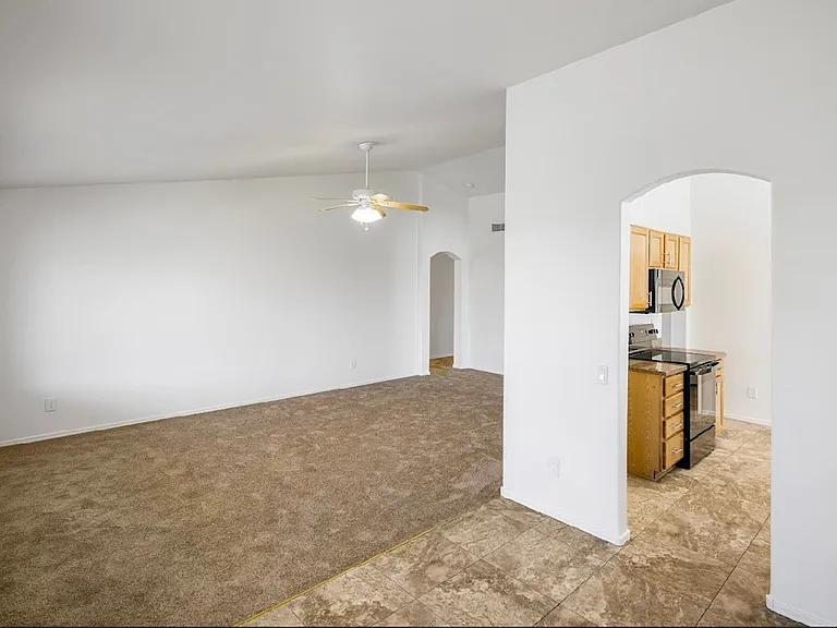 3106 N Sea Pnes — Photo 5