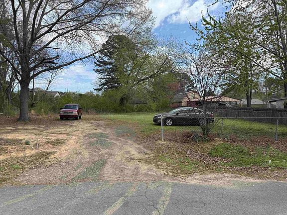 2nd image of 434 Mildred St